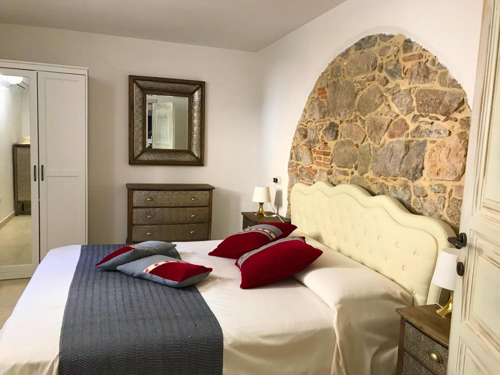 Ogliastra Luxury Apartment - Ajpsardinia Тортолі Екстер'єр фото
