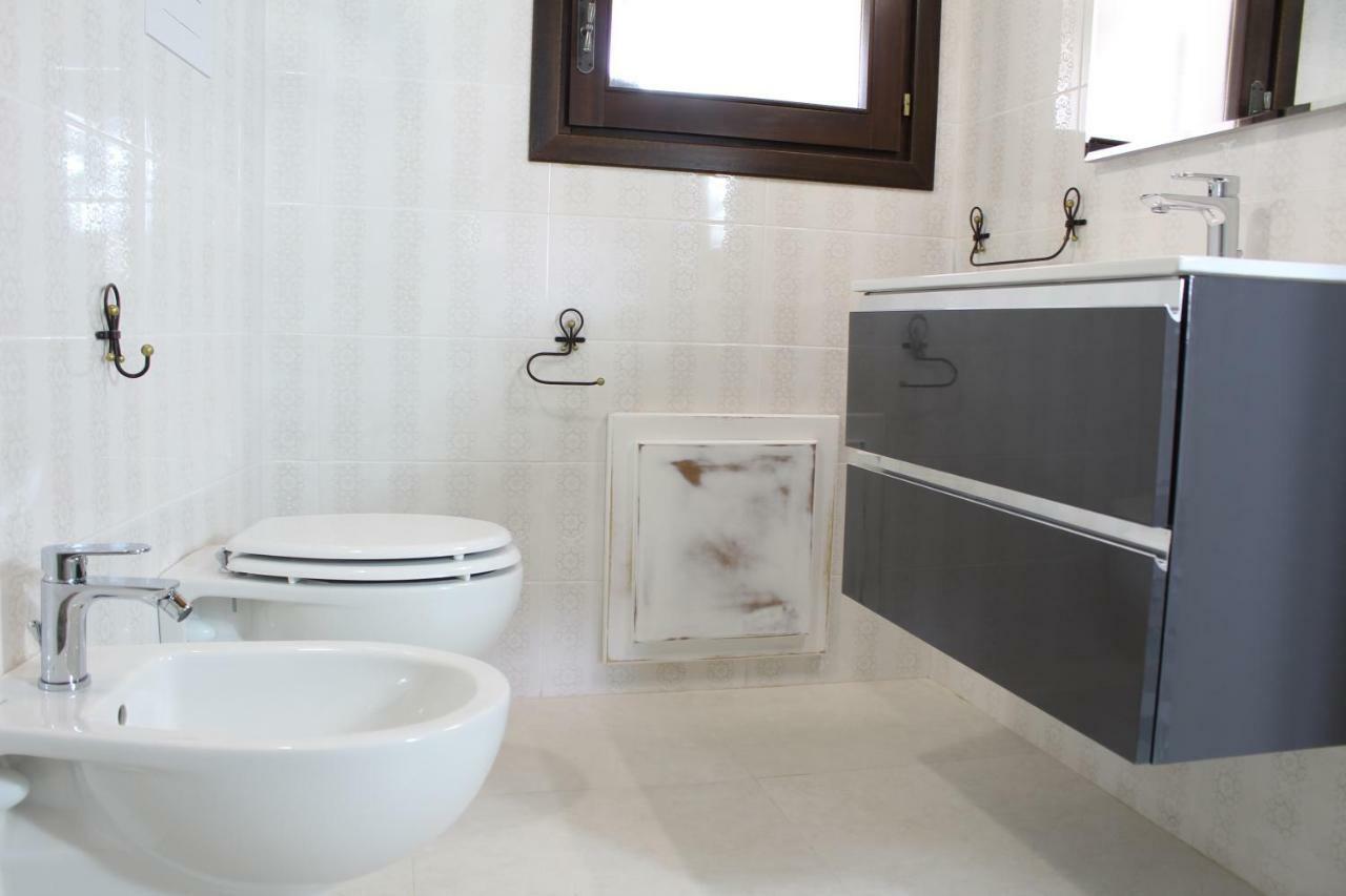 Ogliastra Luxury Apartment - Ajpsardinia Тортолі Екстер'єр фото